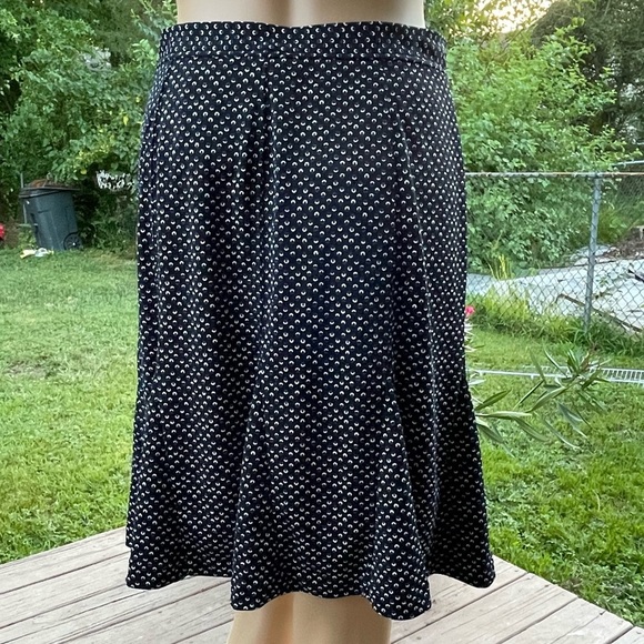 Talbots Black Stretchy Square Brushes Skirt Sz 2P - Picture 3 of 7